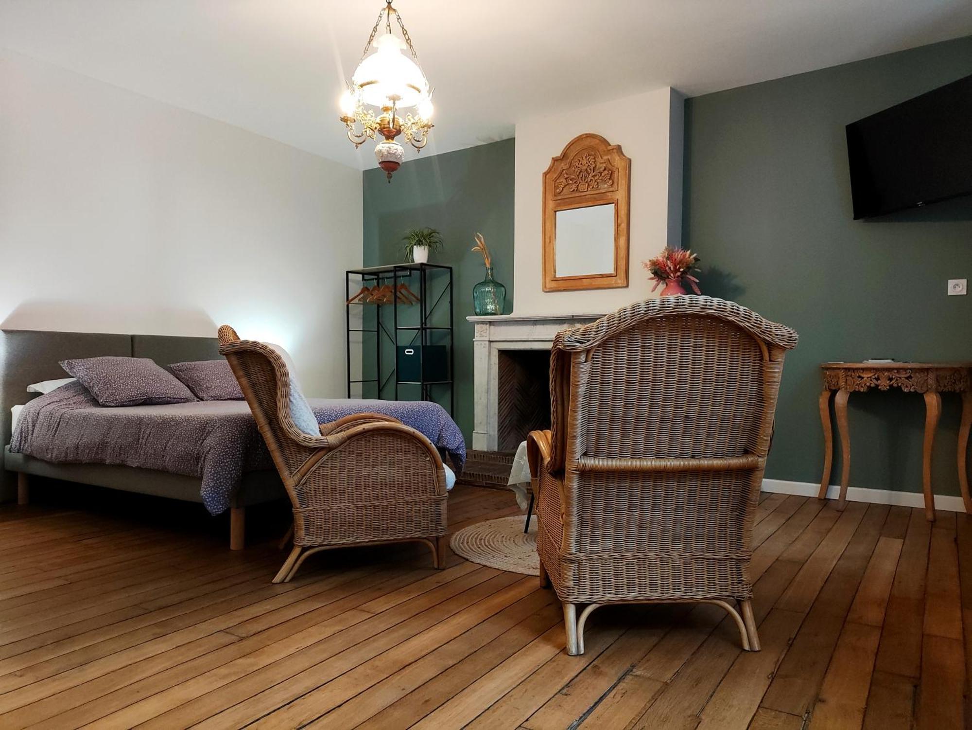 Le Relais Napoleon Avesnes-sur-Helpe Exterior foto
